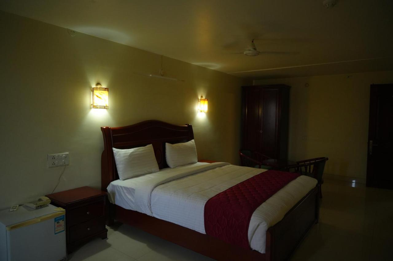 Mg Zion Hotel Tirupati Exterior foto